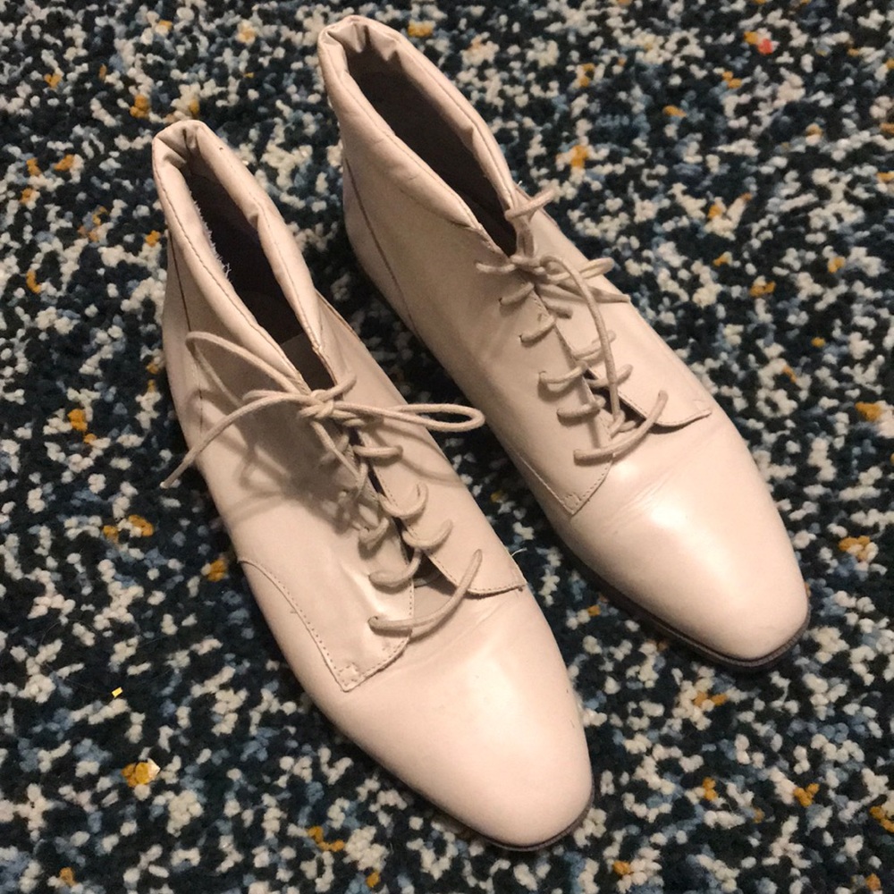 Vintage heeled booties